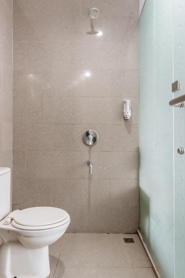 Avia 3* Jakarta