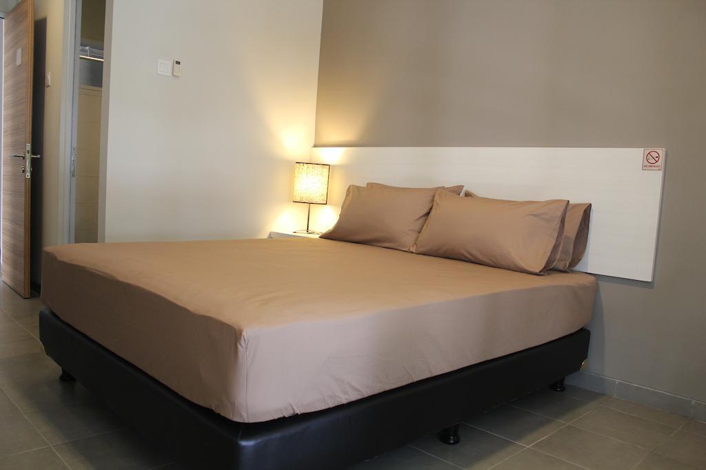 Avia Gasthuis Jakarta