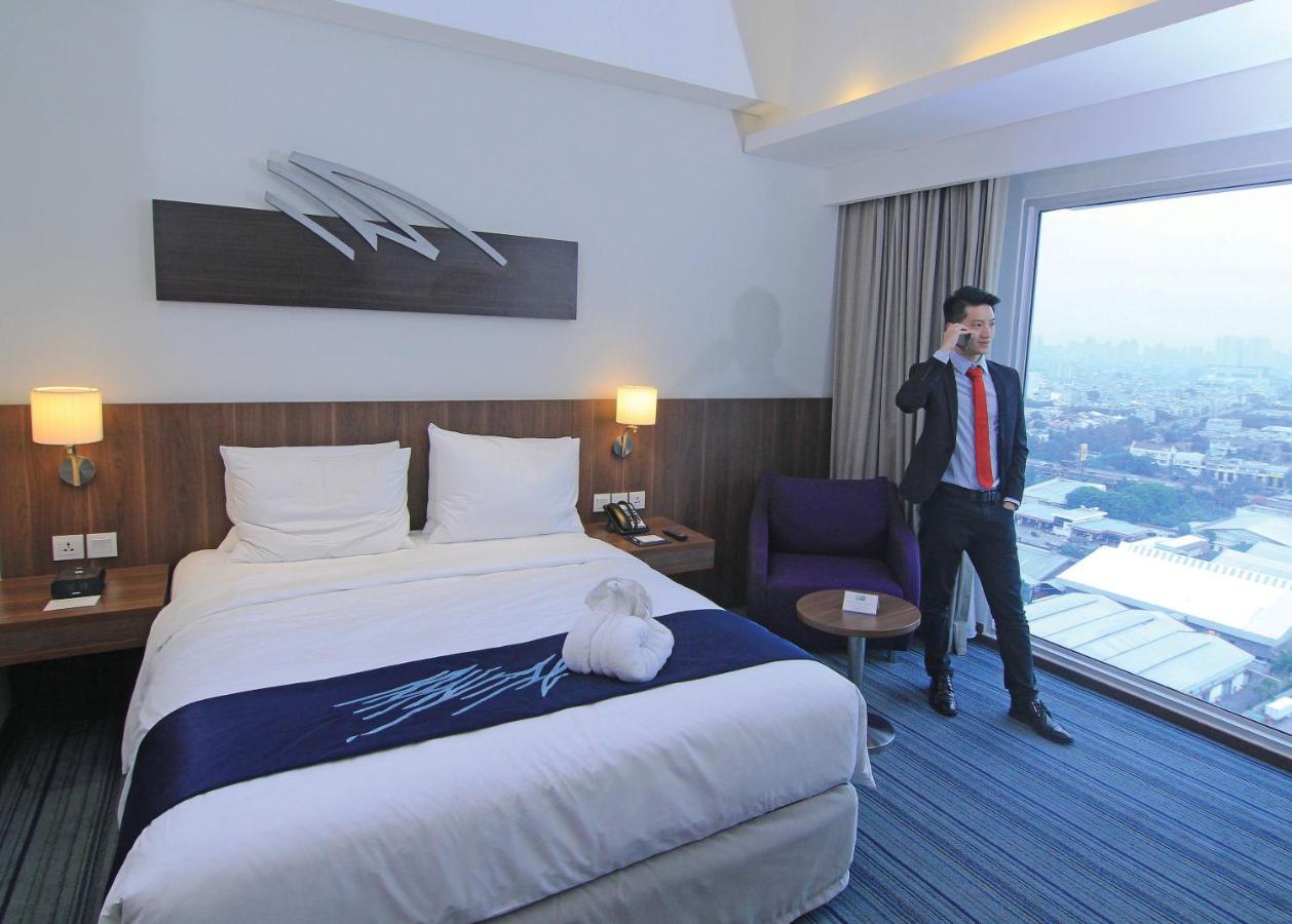 Holiday Express Pluit Citygate By Ihg