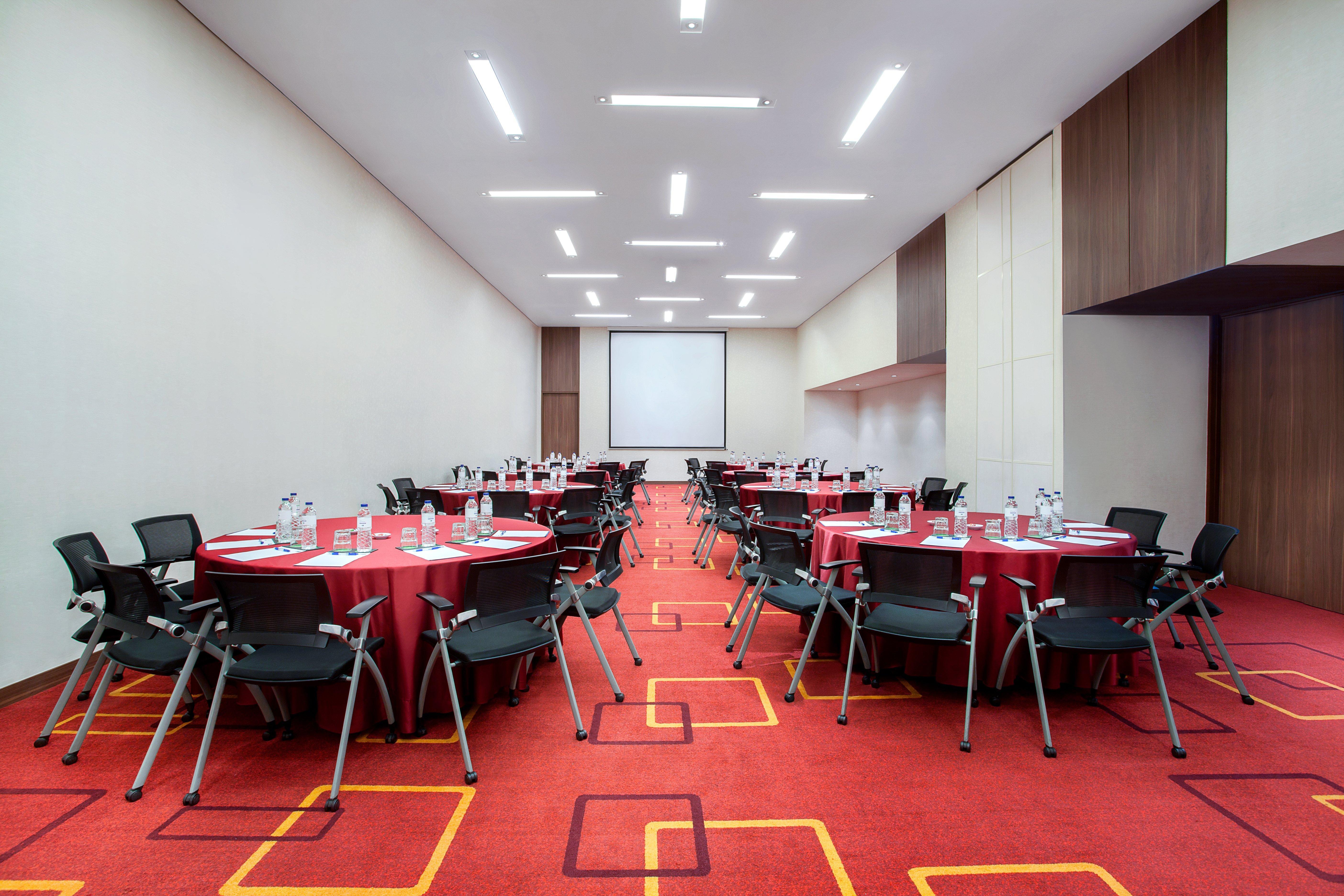 Khách sạn Holiday Express Pluit Citygate By Ihg 3*