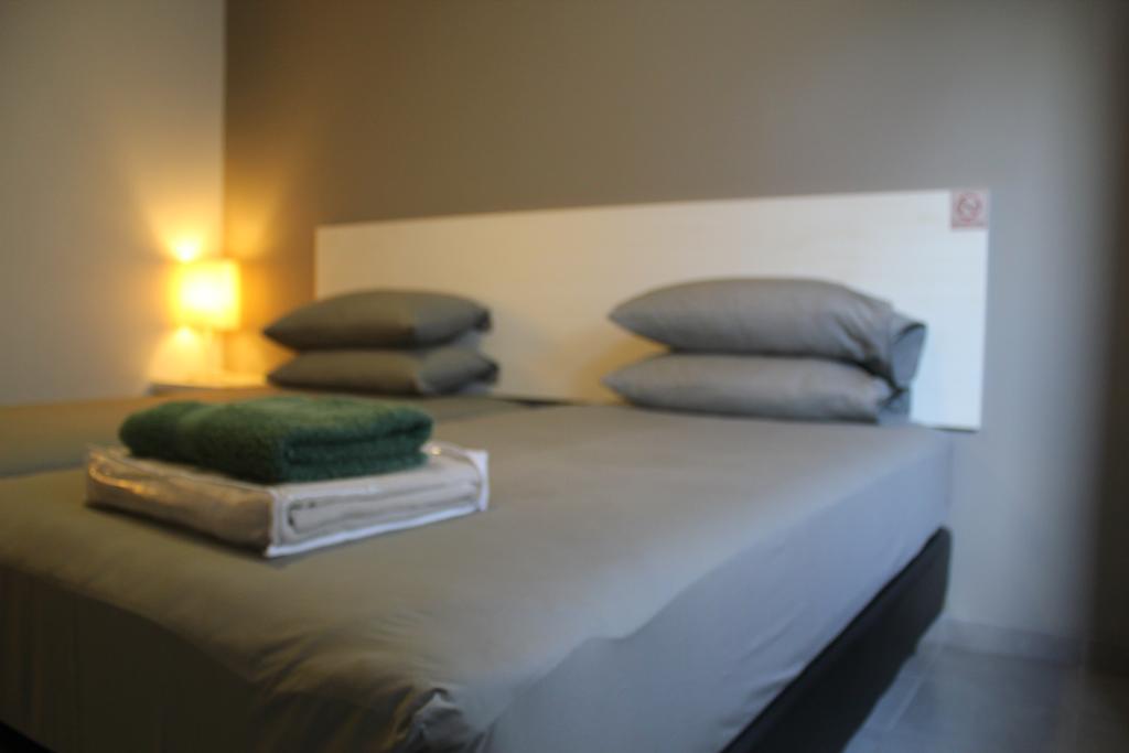 Avia 3* Jakarta