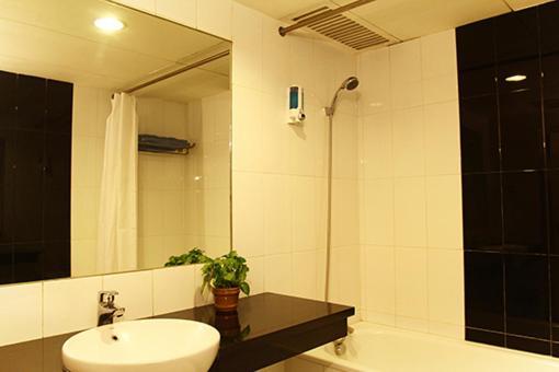 Hotel Prapancha 2*