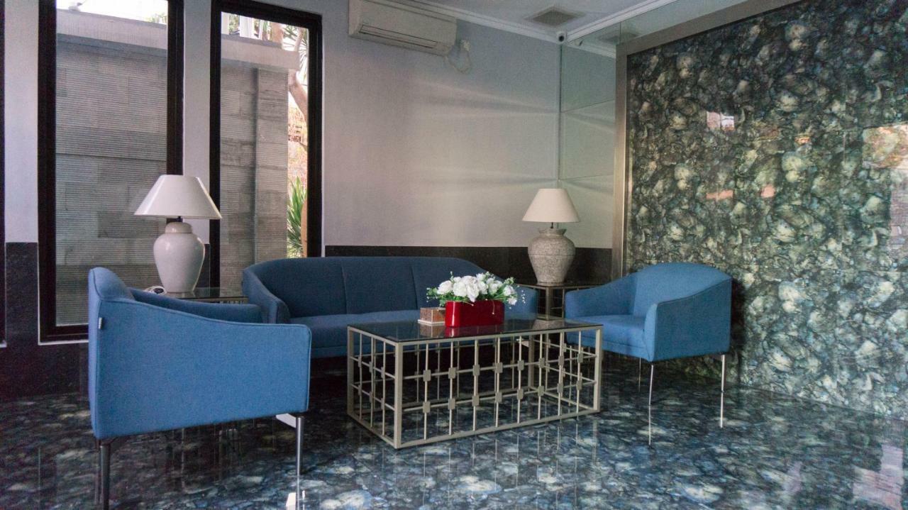 Avia Jakarta