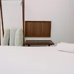 Comfortable 2Br Green Central City Glodok Apartment By Travelio