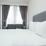 Best Location Studio Room @ Menteng Park Apartment By Travelio