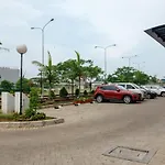 Redliving Apartemen Green Lake View Cimanggis