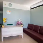 Miana Ancol Residence Mitra Reddoorz