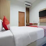 Oyo 415 The Kartini 8 Residence