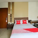 Capital O 1748 Thamrin Condotel