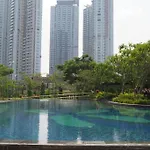 1 Bedroom Apartment Near Central Park Mall