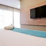 Sans Hotel Puri Indah Jakarta