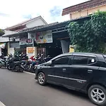 Eiffel Residence Petojo - Female Only