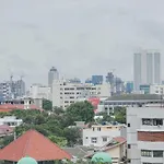 Beautiful And Comfy 2Br Menteng Square Apartment By Travelio