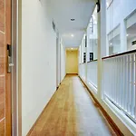 Oyo 90629 The Home Srengseng