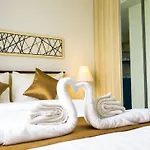 Azalea Suites Cikarang By Jayakarta Group