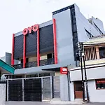 Capital O 137 Permata Tawakal