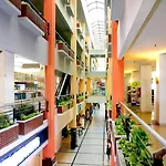New&Modern 2BR Apt in Kuningan CBD Area