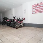 OYO 1491 Sandang Residence Near RS Patria IKKT