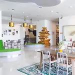 POP! Hotel Kelapa Gading