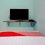 Oyo 90489 Kejora Homestay