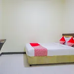 Oyo 2308 Seven Season Residence