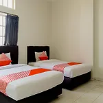 Oyo 1111 Passer Baroe Inn