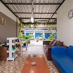 Urbanview Hotel Minongga Pondok Labu By Reddoorz