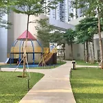 Cozy 3Br Suite At Taman Anggrek