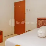 De Lugano Scbd Syariah Mitra Reddoorz