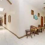 Reddoorz Plus Near Kemang Raya
