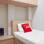 Spot On 91821 The Packer Lodge Jakarta