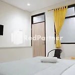 Senyaman Hotel Redpartner