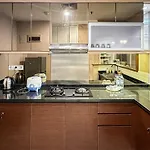 2 Bedroom Apartment On Central Park Mall