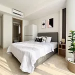 Stylish Seaview 3 Bedroom Condo At Pik