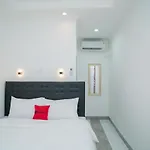 Reddoorz Near Stasiun Senen