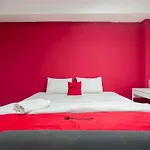 Reddoorz Plus Near Mall Kelapa Gading