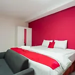 Reddoorz Plus Near Mall Kelapa Gading