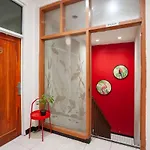 Reddoorz Plus Near Mall Kelapa Gading