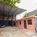 Reddoorz Syariah Near Stasiun Karet