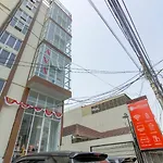 Reddoorz Near Hayam Wuruk Plaza