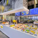 Yello Hotel Harmoni