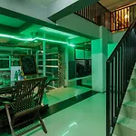 Reddoorz Premium @ Ampera Raya 2