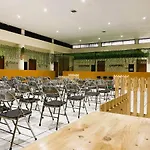 Ivi Hotel
