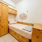 Rustic Chic Haven 2Br Wood-Furnished Retreat