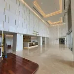 Gold Coast Pik Sea View Apartment 2 Br