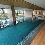 Gold Coast Pik Sea View Apartment 2 Br