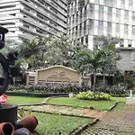 2 Bedroom Next To Mall Central Park & Neo Soho