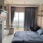 Apt Signature Park Studio H3R1 W/ Wi-Fi & Netflix