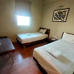 World Hotel Jakarta - Bandengan