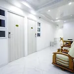 Urbanview Hotel Kota Tua Jakarta